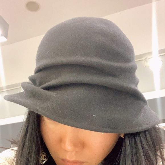 Hat - Picture 2 of 4